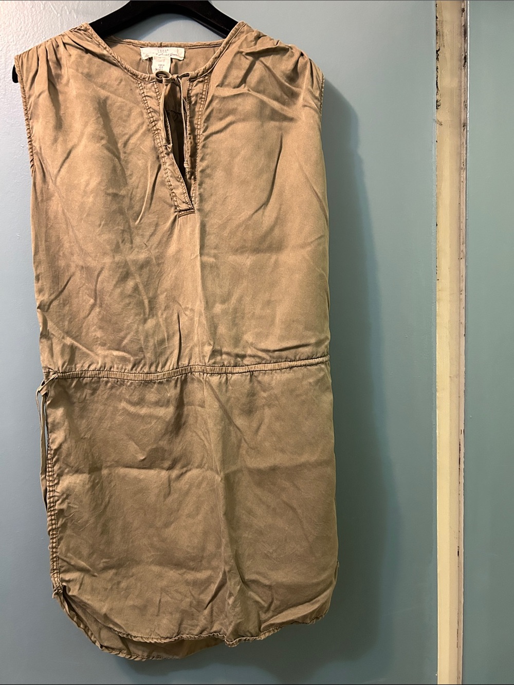 H&M Sleeveless Midi Dress — Tan